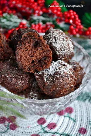 Szybkie czekoladowe mini pączki