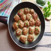 Klopsiki w musztardowym sosie