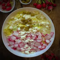 Szybka letnia sałatka z rzodkiewką