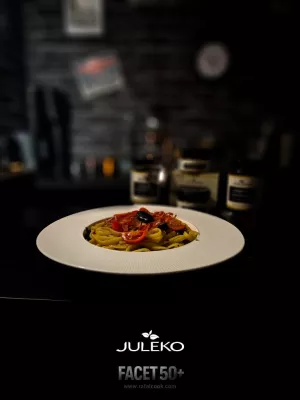 Linguine alla Checca z czarnym czosnkiem