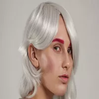 Platynowy blond – jak osiągnąć, komu najbardziej będzie pasował?