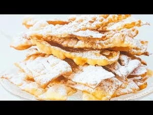 Faworki po włosku – chiacchiere