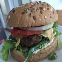 Pyszny domowy burger