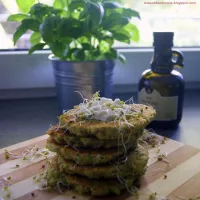 Placki brokułowo-ziemniaczane z olejem z pestek dyni