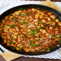 Kurczak w miodzie i sezamie