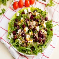 Sałatka z fetą i burakiem