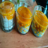 Kokosowy pudding z tapioki z musem mango