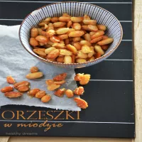 Orzeszki w miodzie