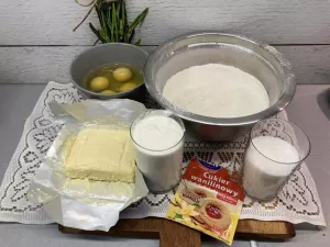Szybkie ciasto jogurtowe