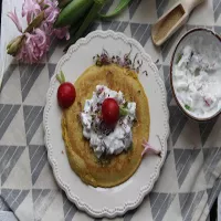 Amarantusowy omlet z rzodkiewkowym twarożkiem