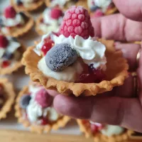 Kruche babeczki z owocami najlepsze