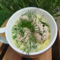 Pulpety w sosie śmietanowo – koperkowym