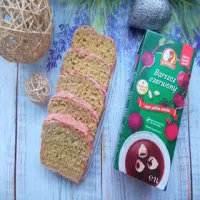 Domowy chleb na bazie barszczu czerwonego