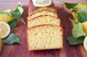 Sycylijskie ciasto cytrynowe – puszyste i wilgotne „Pan di limone”