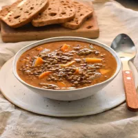 Fakes - grecka zupa z zielonej soczewicy