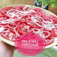 Sałatka z pomidorów i cebuli