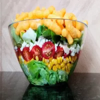 Sałatka z chrupkami Cheetos i sosem z maka + film