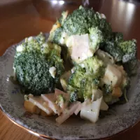 Sałatka z brokułami