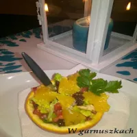 Sałatka w pomarańczy
