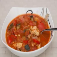 Gulasz WARZYWNO - DROBIOWY na uwolnienie głowy od polityki;-)