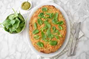 Babka ziemniaczana z bazyliowym pesto