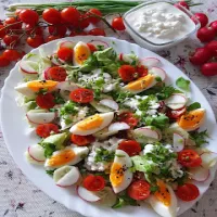 Wiosenna sałatka z twarożkiem