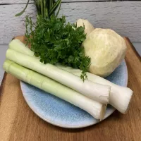 Surówka selerowo porowa