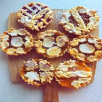 KRUCHE TARTALETKI Z JABŁKAMI