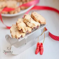 CIASTECZKA Z ŻURAWINĄ