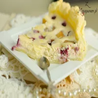 TARTA SEROWA Z ŻURAWINĄ