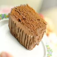 ŚWIĄTECZNY PRZEKŁADANIEC Z CZEKOLADOWYM KREMEM