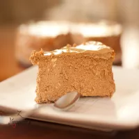 SERNIK CZEKOLADOWO-KARMELOWY