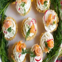 BABECZKI WYTRAWNE Z ŁOSOSIEM I SERKIEM