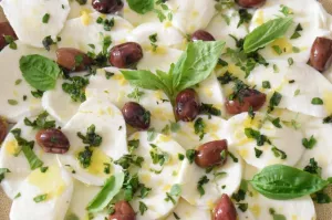 Marynowana mozzarella po liguryjsku