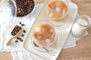 Caffè Leccese – włoska kawa z lodem i mlekiem migdałowym z Apulii