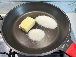Kruszonka z patelni – chrupiąca i maślana