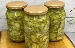 Mizeria w oleju do słoików