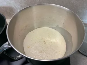 Puszyste bułeczki drożdżowe z Nutellą