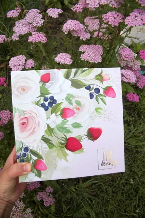 Lipiec z Pure Beauty i pudełkiem ROSE STORIES