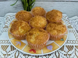 Muffinki z jabłkami i jogurtem greckim – wilgotne, puszyste i bez miksera