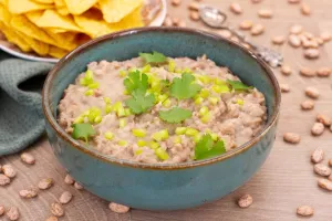 Frijoles refritos – meksykańska pasta z fasoli