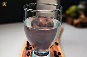 Woda z rodzynek po indyjsku. Kishmish Ka Pani z Juleko