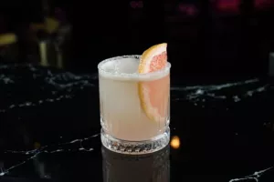 Drinki z tequilą inne niż Margarita: 6 prostych przepisów z cytrusami