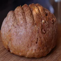 Chleb orzechowy