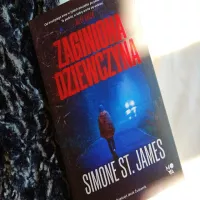 ZAGINIONA DZIEWCZYNA - SIMONE ST. JAMES