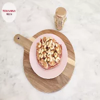 Szarlotka kokosowa z orzechami nerkowca w miodzie