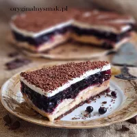 Ciasto z czarną porzeczką bez pieczenia