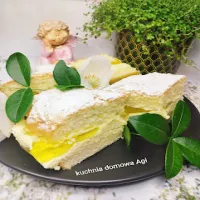 Ciasto biszkoptowe z pysznym swojskim kremem i galaretkami