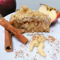 Szarlotka na spodzie z daktyli