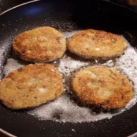 Kotleciki z czerstwego chleba